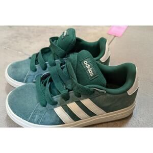 Adidas Kids Green Suede Sneakers – Size 1Y